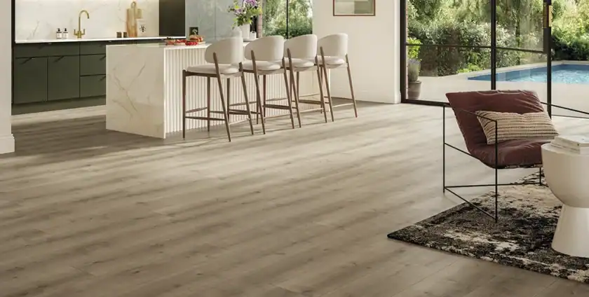 ¿Cuál es la composición de un piso laminado de calidad y para qué sirve cada capa?