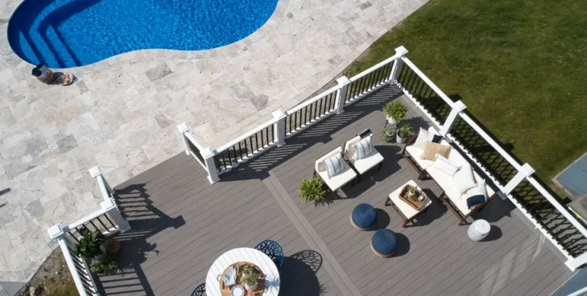 Decks Advanced y de PVC: La opción ideal para áreas de piscina
