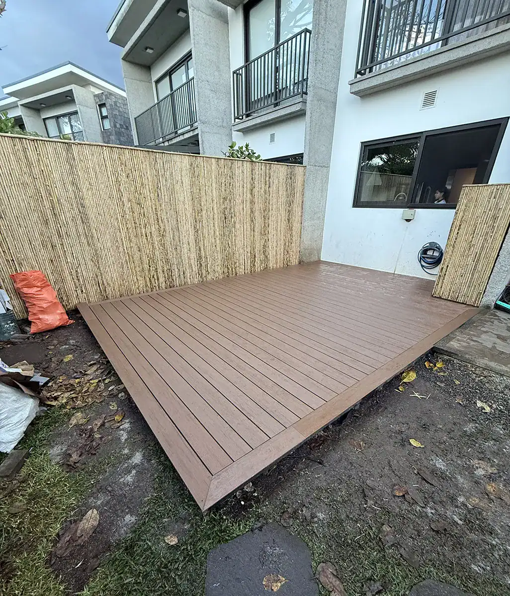 Deck TimberTech Composite en Escazu Deck TimberTech Composite en Escazu
