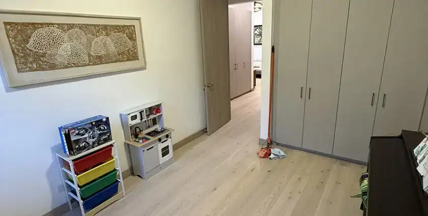 Instalación de piso de madera estructurada en Cartago